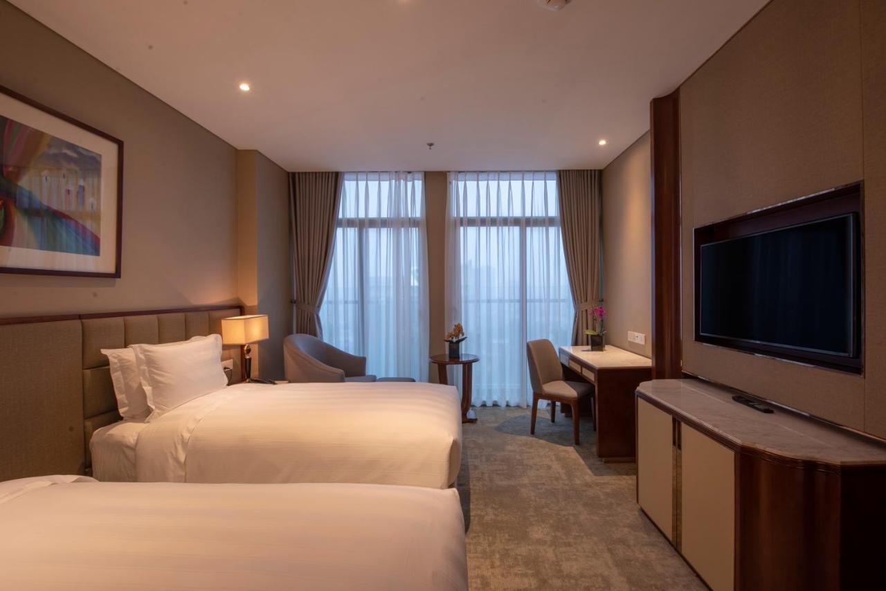 Wyndham Garden Hanoi Exterior photo